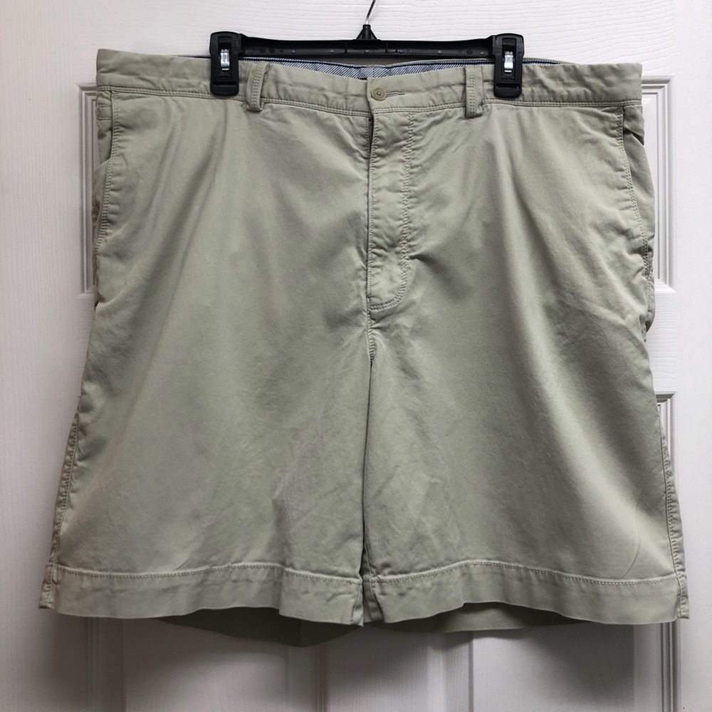 Tommy Bahama Size 42 Men's Casual Shorts - Light Khaki